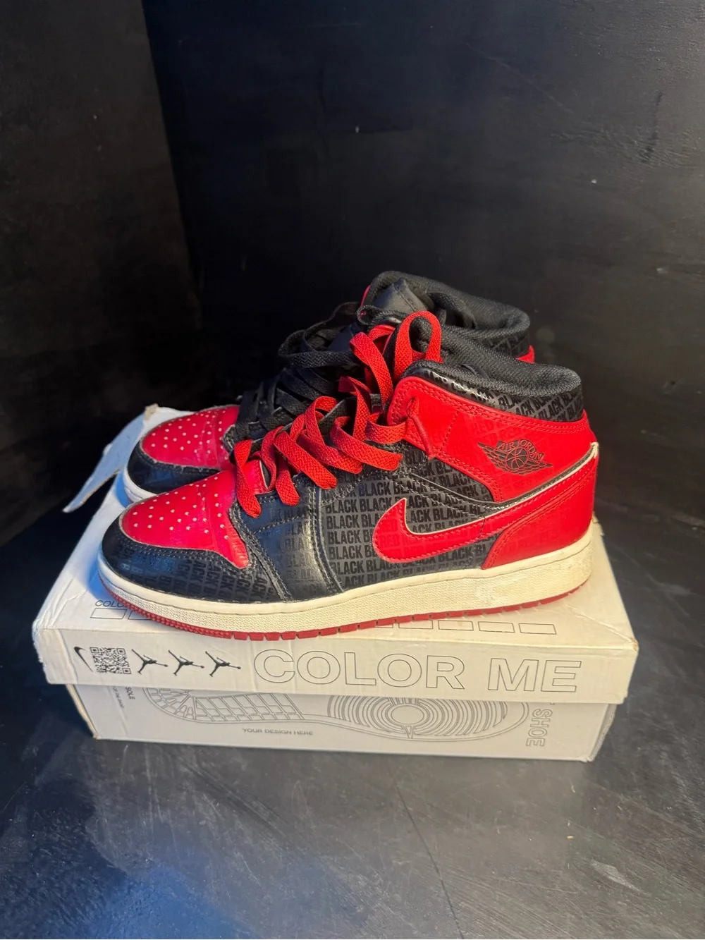 Jordan StyleHigh-Top Sneakers in Black & Red